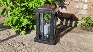 Лампада из гранита с рекомендованной свечой